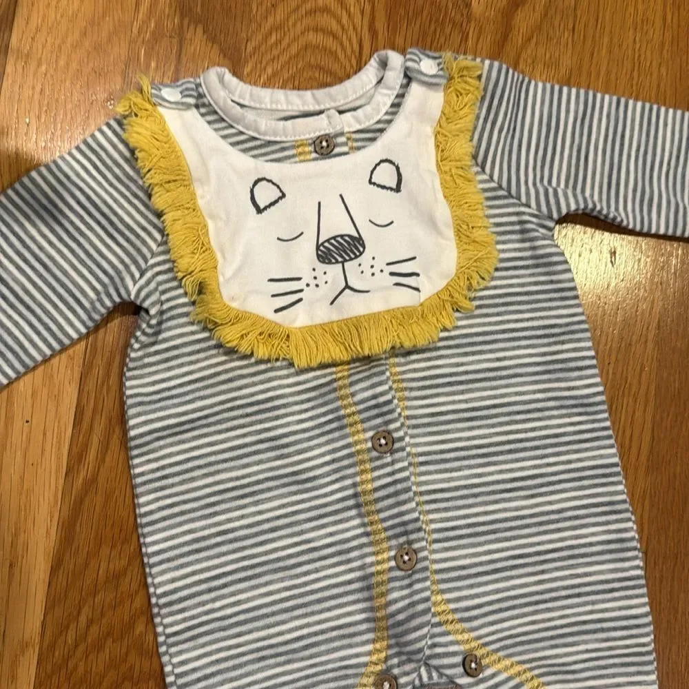 Mud Pie Gray and White Lion Sleeper and Bib Set - Excellent Condition